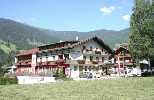 Stumm Apartment | Apartment Stumm near Zillertal Ski Slopes