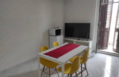 Matera Apartment | Apartment 'Sub Civico 23' with Balcony, Wi-Fi and Air Conditioning
