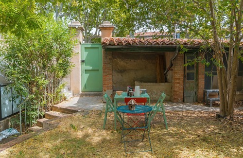 Couronne Urbaine Apartment | Apartment 'Sublime Centre D’aix' with Shared Terrace, Wi-Fi and Air Conditioning