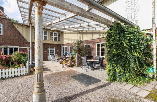 Nordstrand Apartment | Apartment 'Süderoog' with Private Terrace, Shared Garden and Wi-Fi