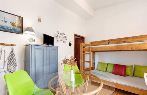 Silves Apartment | Apartment "Sunny Algarve Family Friendly" with Shared Pool & Wi-Fi