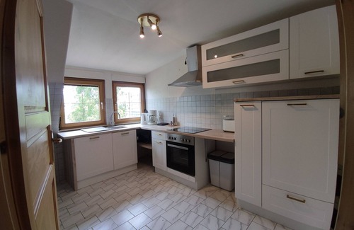 Weimar Apartment | Apartment 'Sunrise' with Balcony and Wi-Fi