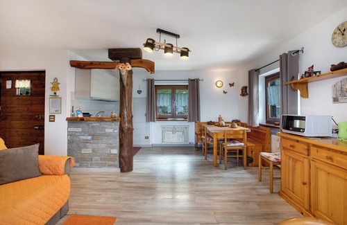Gerdaz Apartment | Apartment 'Sylvie' with Mountain View, Shared Terrace and Wi-Fi