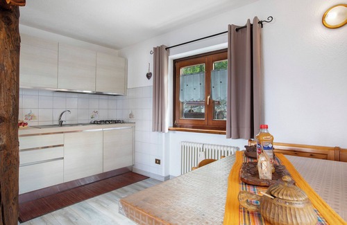 Gerdaz Apartment | Apartment 'Sylvie' with Mountain View, Shared Terrace and Wi-Fi
