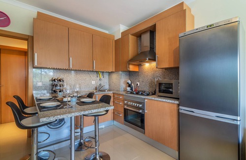 Branqueira Apartment | Apartment 'T1 Albufeira Tranquilidade' with Shared Pool, Wi-Fi and Air Conditioning
