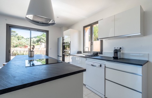 Algajola Apartment | Apartment T2 Ground floor, a few meters from the beach