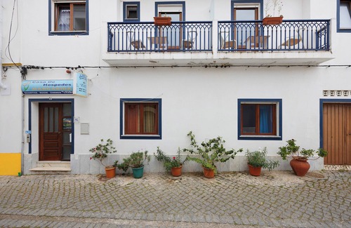 Baiona Apartment | Apartment 'T2 Malveiro' with Private Terrace and Wi-Fi