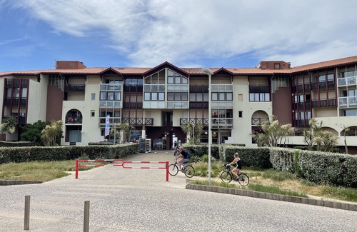 Soorts-Hossegor Apartment | Apartment T3 with terrace, 100 m from the beach and 5 min by bike from the lake