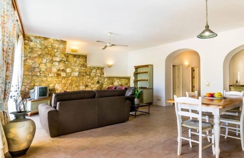 Ta' Għammar Apartment | Apartment Ta Frenc Apartments in Ghasri - 4 persons, 2 bedrooms
