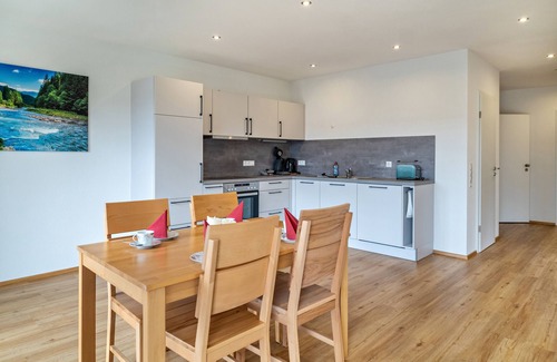 Ravensburg Apartment | Apartment 'Tanne' with Balcony and Wi-Fi