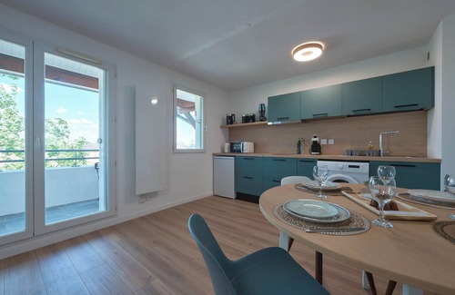 Gaillac Apartment | Apartment, terrace, pool, Netflix and WIFI