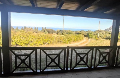 Galtelli House | APARTMENT TERRACE SEA VIEW, TRILO, A/C AREA OROSEI