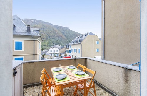 Sainte-Marie-de-Campan Apartment | Apartment 'Terrasse Vue Montagne' with Mountain View and Private Terrace