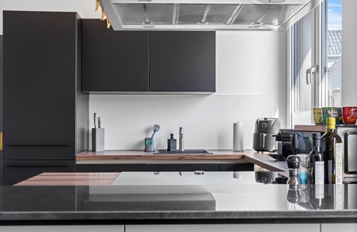 Gemarkung Nachstebreck Apartment | Apartment 'The Golden Lion - Quiet - Car Park' with Private Garden and Wi-Fi