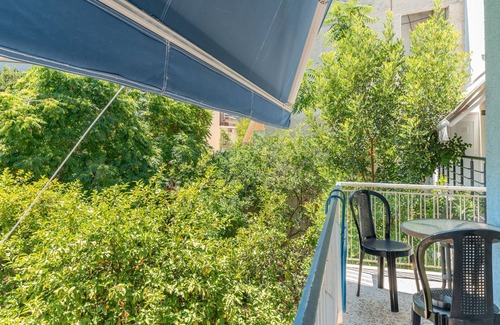Nafplion City Centre Apartment | Apartment 'The Pirate's Mansion' with Mountain View, Wi-Fi and Air Conditioning