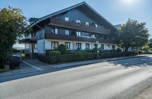Ponitz am See Apartment | Apartment 'Time 2 Sea' with Shared Garden, Balcony and Wi-Fi
