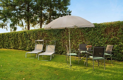 Putbus Apartment | Apartment 'To Hus' with Private Terrace, Private Garden and Wi-Fi