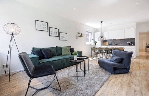 Holtensen Apartment | Apartment 'Top 4 Zimmerwohnung In Göttingen' with Shared Terrace, Balcony and Wi-Fi