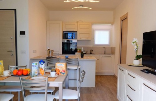 Lido di Jesolo Apartment | Apartment 'Torre Gidone 2' with Sea View, Private Terrace and Air Conditioning