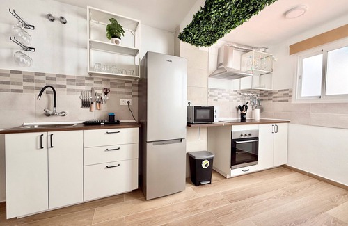 Antequera Apartment | Apartment 'Tortola I' with Private Garden, Wi-Fi and Air Conditioning