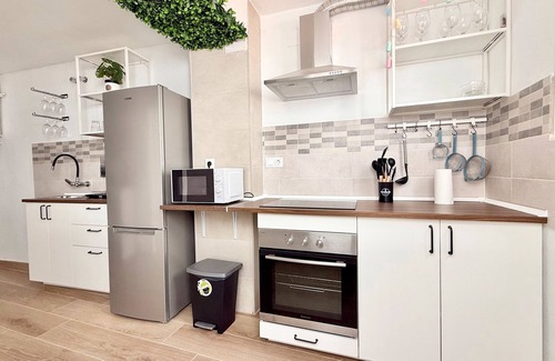 Antequera Apartment | Apartment 'Tortola I' with Private Garden, Wi-Fi and Air Conditioning