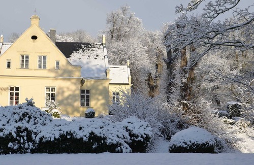Dalwitz Apartment | Apartment tower 1 (2 pers.) - FerienGut Dalwitz manor house