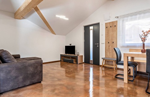 Sarntal Apartment | Apartment "Trojer 3" with Mountain View, Whirlpool & Wi-Fi