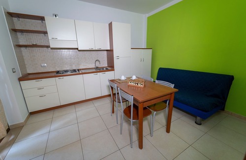 Mattinata House | Apartment "ulivo" with pool and private beach