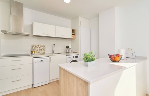 Los Llanos Apartment | Apartment 'Un Sueño Hecho Realidad En Torrox' with Sea View, Wi-Fi and Air Conditioning