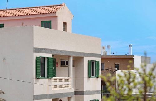 Tamaduste Apartment | Apartment "Vacation Home La Sanjora" Close to the Beach with Wi-Fi & Balcony