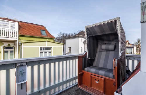 Kuehlungsborn Apartment | Apartment 'Valencia Am Rosenhof' with Sea View, Shared Garden and Wi-Fi