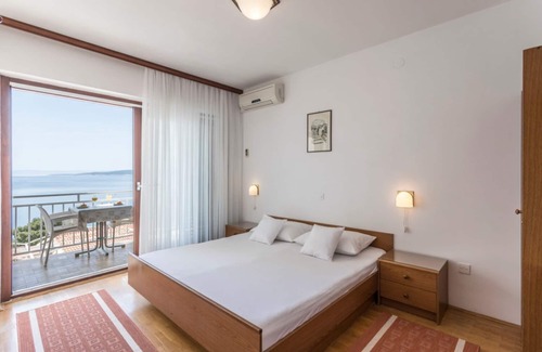 Baska Voda Apartment | Apartment Vedra- free parking and close to the beach C3 (2) - Baska Voda, Riviera Makarska,