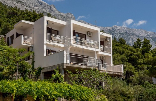 Baska Voda Apartment | Apartment Vedra- free parking and close to the beach SA2 - B(2+1) - Baska Voda, Riviera Makarska,