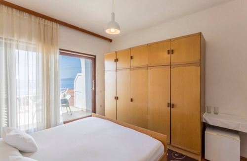 Baska Voda Apartment | Apartment Vedra- free parking and close to the beach R1(2) - Baska Voda, Riviera Makarska, Croatia