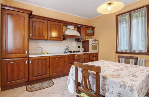 Argegno Apartment | Apartment "Ventone" with Wi-Fi, Whirlpool, Terrace & Garden