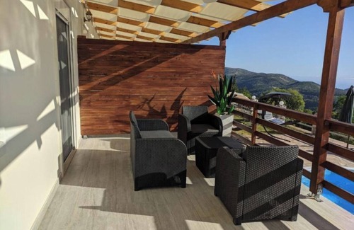 Chortata Apartment | Apartment 'Ventus Pandora' with Sea View, Wi-Fi and Air Conditioning