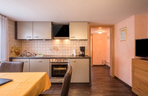 Tettnang Apartment | Apartment “Vergißmeinnicht” on Farm close to Lake Constance with Terrace & Pool