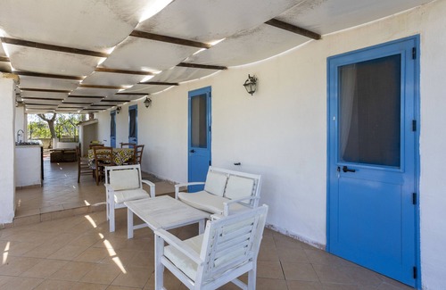 Marsala Apartment | Apartment "Villa Lucia" with Sea View, Shared Pool, Wi-Fi, A/C & Terrace