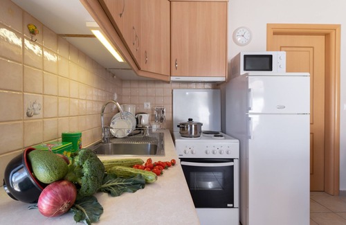 Drimonas Apartment | Apartment "Villa Votistis A1" with Mountain View, Garden & Wi-Fi