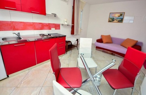 Municipality of Trogir Apartment | Apartment Vini - by the sea: A5(2+2) - Mastrinka, Island Ciovo, Croatia