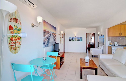 Armacao de Pera Apartment | Apartment Vista Mar 4ºE on the Beach with Sea View, A/C & Balcony