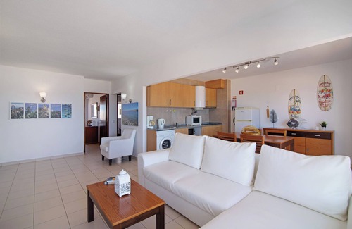 Armacao de Pera Apartment | Apartment Vista Mar 4ºE on the Beach with Sea View, A/C & Balcony