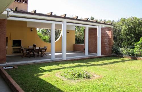 Montignoso Apartment | Apartment Vittoria by Interhome