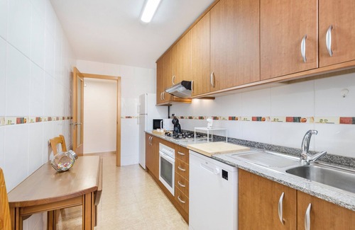 Alhama de Murcia Apartment | Apartment 'Vivienda Maiva' with Private Terrace, Wi-Fi and Air Conditioning