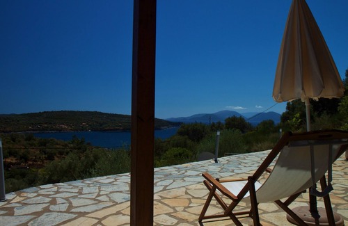 Marantochori Apartment | Apartment with sea view, 500 m from beach, Lefkada