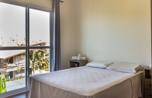 Ingleses Sul Apartment | Apartment w/ Sea View, next to the Beach ING9301
