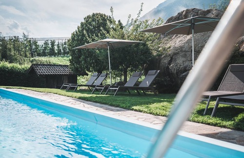 Parcines Apartment | Apartment "Wanda 7" with Wi-Fi, Balcony & Swimming Pool