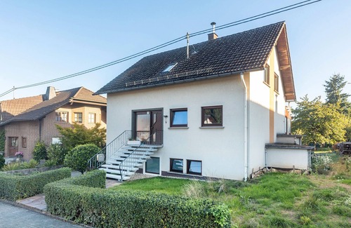 Weltersburg Apartment | Apartment 'Westerwaldnest' with Wi-Fi