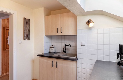 Mittenwald Apartment | Apartment 'Wetterstein' with Mountain View, Balcony and Wi-Fi