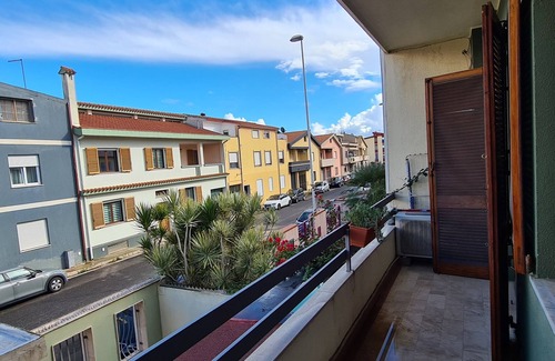 Province of Cagliari House | Apartment within walking distance of the sea